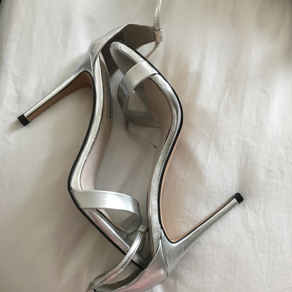 Steve Madden silver Stacy